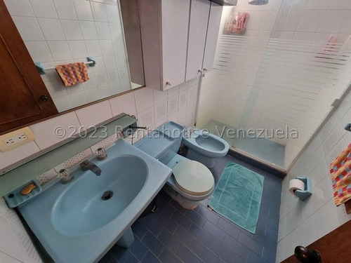 Apartamento En Venta. Los Chorros. 23-28316kr