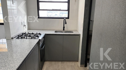 Venta De Departamento De 3 Dormitorios, Refaccionado A Nuevo En Villa Elisa