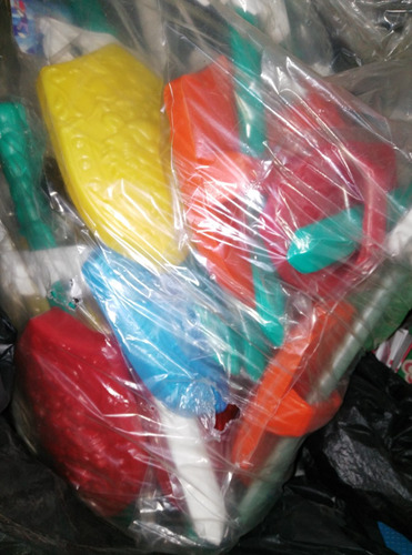 Gcg Lote 25 Espadas 25 Escudos Plastico Inflado Sin Pintura
