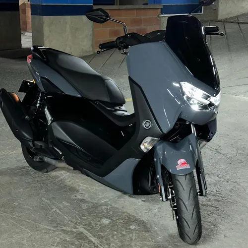 Yamaha N-max 2023