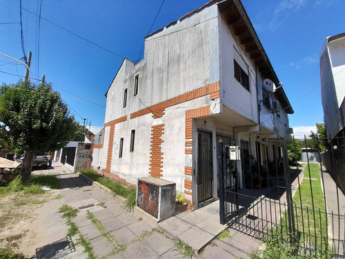 Excelente Duplex Con Cochera Cubierta Y Patio Común-lavadero-2 Baños-toilette