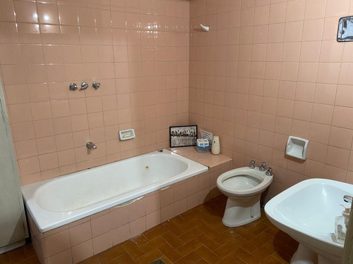 Imagen 17 de 20 de Consultorio/oficina/local En Alquiler De 160m2 - Balvanera