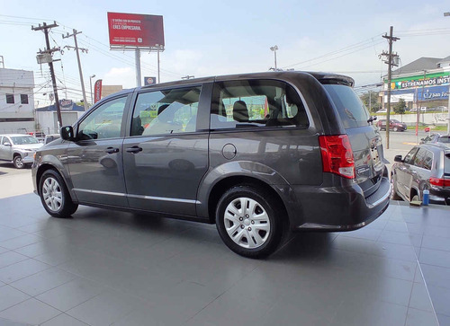 Imagen 3 de 15 de Dodge Grand Caravan 2020 5p Sxt