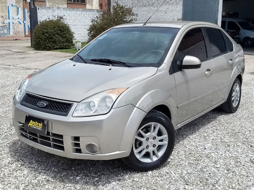 Ford Fiesta Max 1.6 4p Edge Plus 2008