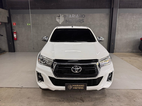 Toyota Hilux 2.8 SRX 4X4 CD 16V DIESEL 4P AUTOMÁTICO