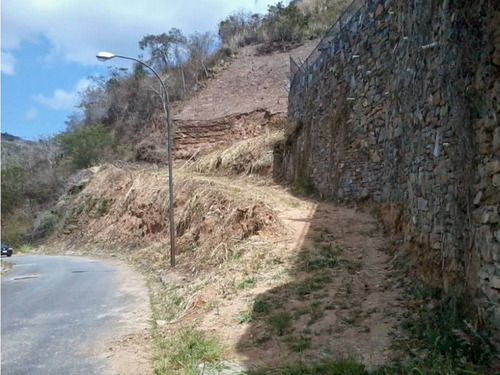 Se Vende Terreno De 1360mts Bosques De La Lagunita 2506