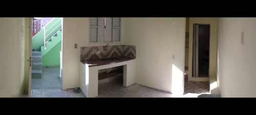 Vendo 4 Quartos,3 Banheiros,3 Cozinha,2 Salas,1 Garagem,