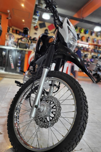 Imagen 3 de 18 de Corven Triax 250 R3 0km Tamburrino Motos Entrega Inmediata