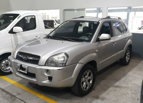 Hyundai Tucson 2wd 2.0