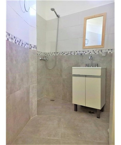 Imagen 4 de 6 de Casa A Estrenar En 2 Plantas 3 Amb Con Patio. Oportunidad.