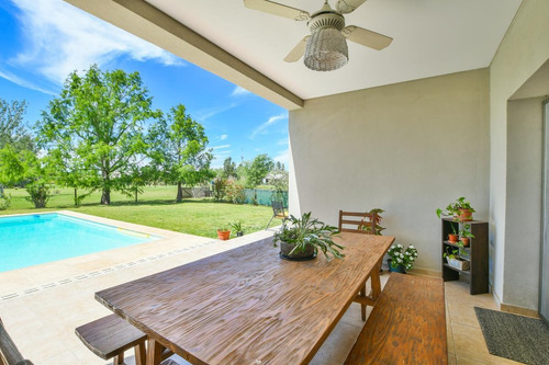 Imagen 30 de 30 de Casa De 3 Dormitorios En Venta Con Pileta Aldea Fisherton Barrio Cerrado Privado