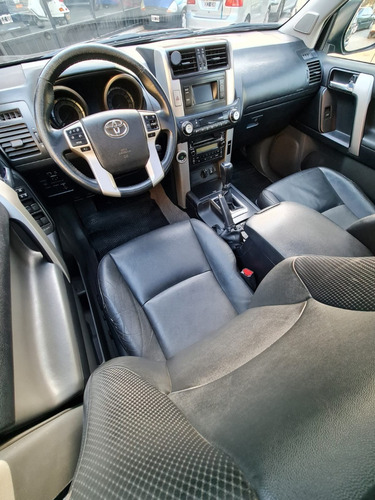Imagen 11 de 13 de Toyota Land Cruiser Prado Vx
