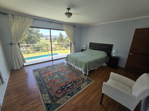 Gran Casa En Las Rocas Tradicional 7d/6b