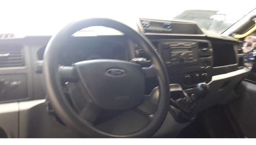 Imagem 7 de 11 de Ford Transit 2.2 14lug. 350l Bus 2012