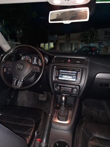 Volkswagen Vento 2.0 Sportline Tsi 200cv Dsg 2011