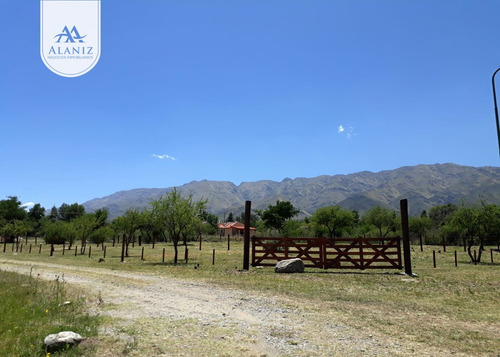 Se Vende En La Mejor Zona De Merlo, Loteo Altos Del Este.