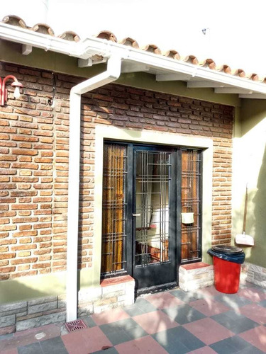 Imagen 10 de 14 de Casa Para 2 Familias En Venta En Banfield Oeste