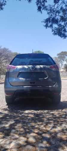Nissan X-Trail 2.5 Exclusive 3 Row Mt