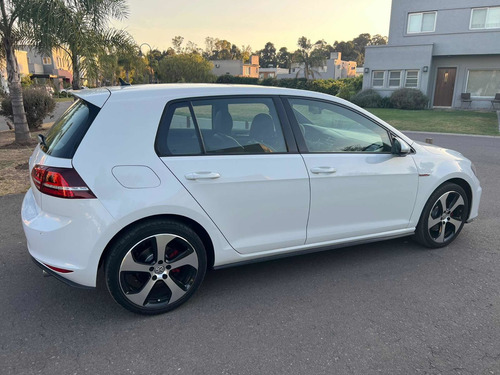 Imagen 8 de 21 de Volkswagen Golf 2016 2.0 Gti Tsi App Connect + Cuero