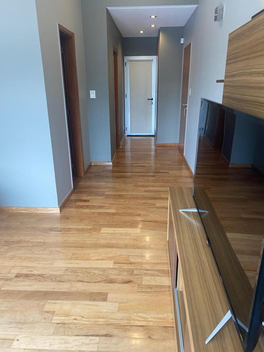 Casa En Venta - 5 Dormitorios 4 Baños - Hudson