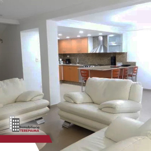 Imagen 4 de 10 de En Venta Townhouse En Loma Mágica...