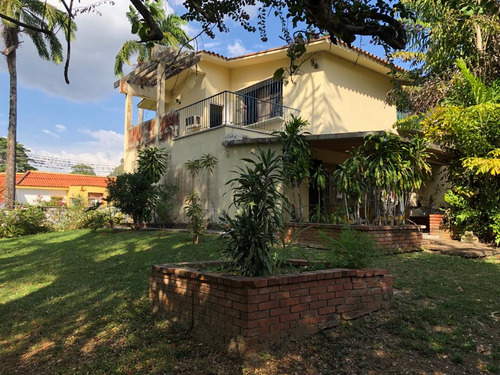 Casa En Urb Colinas De Guataparo Gm