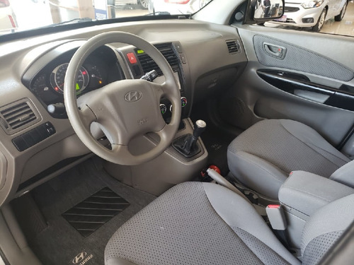 Hyundai Tucson 2.0 Mpfi Gl 16v 142cv 2wd Gasolina 4p Manual