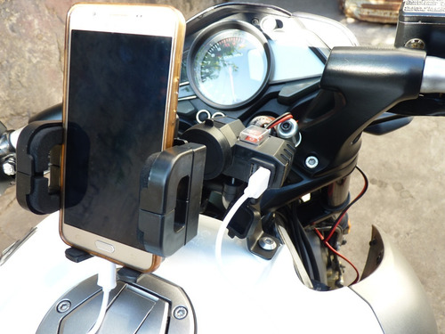 Imagen 6 de 6 de Soporte Para Gps /celular/carg Usb Para Rouser Ns200 As200