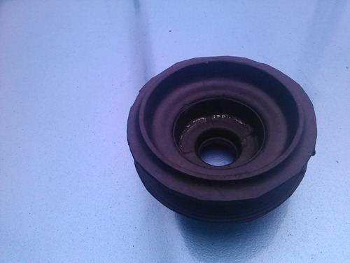 Base Para Amortiguador De Toyota Yaris 2005 / 2012