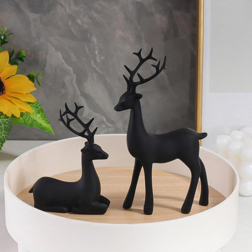 Figuras De Ciervos Navideños, 2 Estatuas De Resina Esculpida
