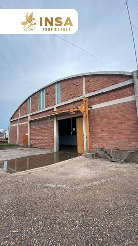 Vendemos Bodega Ubicada En Carril Chimba Y Panamericana, Frente A Bodega Crotta.