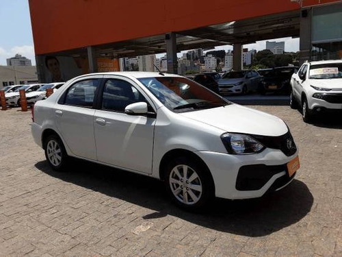Toyota Etios 1.5 X Plus Sedan 16v Flex 4p Automático