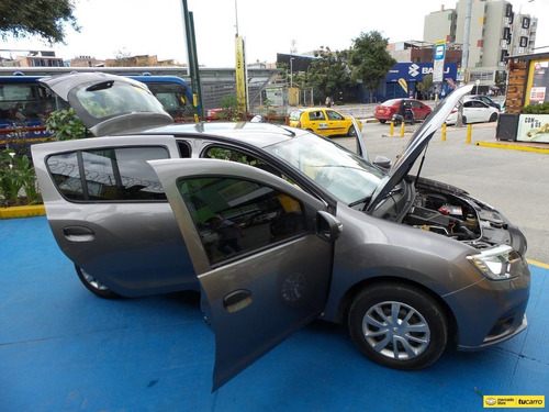 Imagen 2 de 25 de Renault Sandero