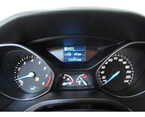 Imagem 10 de 12 de Ford Focus 2.0 S Sedan 16v Flex 4p Auto