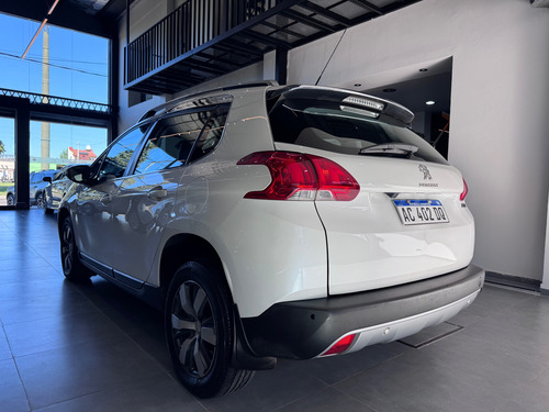 Peugeot 2008 1.6 Feline Tip