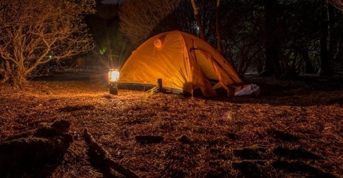 Imagem 6 de 6 de Lanterna Lampião Alça Arandela Recarregável 42 Leds Camping
