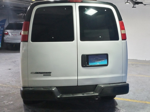 Imagen 4 de 13 de Chevrolet Van Express Año 2008 15 Puestos
