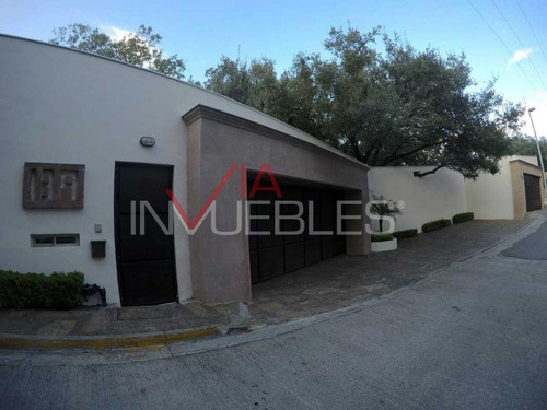 Casa En Venta En Valle De San Angel