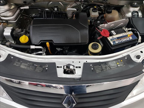 Imagem 7 de 8 de Renault Logan 1.0 Expression 16v