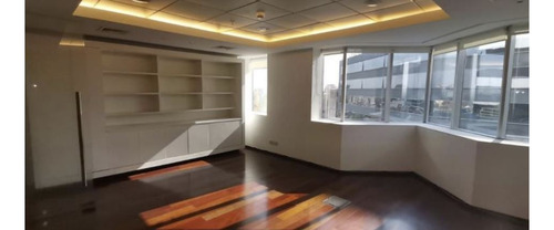 Excelente Oficina Ubicada En Providencia