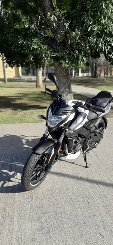 Imagen 1 de 15 de Bajaj Rouser Ns 200