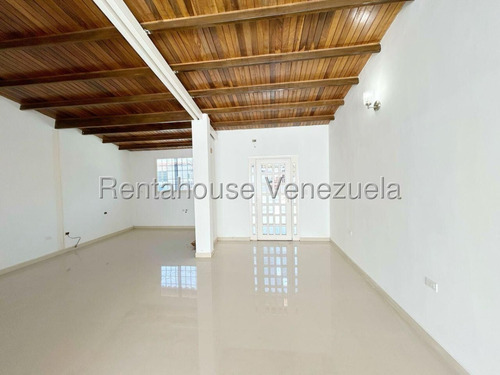 Nataly Zambrano*25-18080 Bella Moderna Acabados De Primera Casa (1 Nivel) En Venta En Tierra Del Sol, Para Empezar Una Nueva Historia Con Tu Familia .