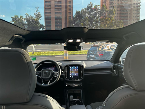 Volvo C40 P8 RECHARGE TWIN ELECTRIC ULTIMATE AWD