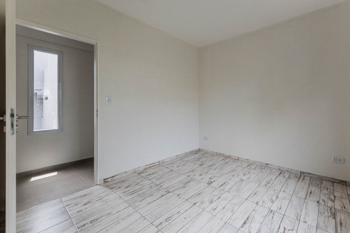 En Venta. Parque Avellaneda. Ph. 3 Amb. Patio Y Terraza Propios. Sin Expensas.