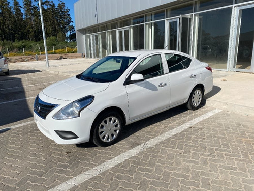 Nissan Versa Sense At 2018