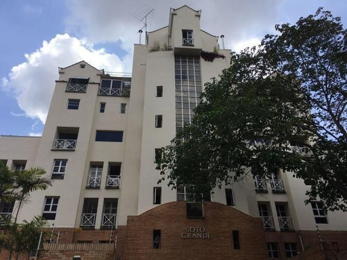 Imagen 1 de 11 de Venta De Apartamento En Colinas De Valle Arriba 20-14431