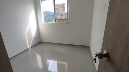 Apartamento En Arriendo La Doctora 649-19214
