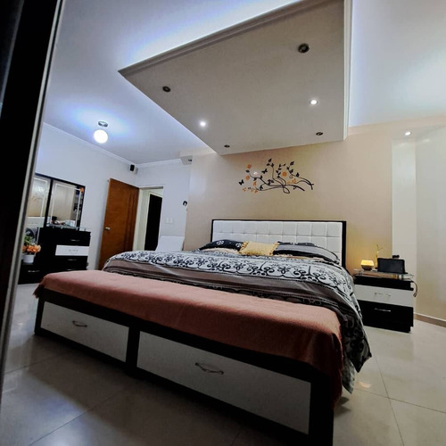 Imagen 11 de 30 de Se Alquila Imponente Penthouse En La Urbanizacion La Trigaleña, Pozo Y Planta 165897 Andres Peña