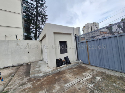 Estupendo Edificio Comercial En Venta Mls 24-27845 Sabana Grande