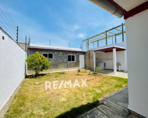 Casa Con Anexo En Urbanización Vista Mar, Agua De Vaca. Nueva Esparta, Isla De Margarita